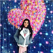 Profesora de Inglés con excelente habilidades de comunicación en el idioma, con certificado Toefl. Mis clases serían para adolescentes o adultos principiantes